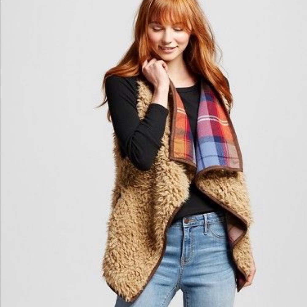 Reversible Sherpa waterfall vest